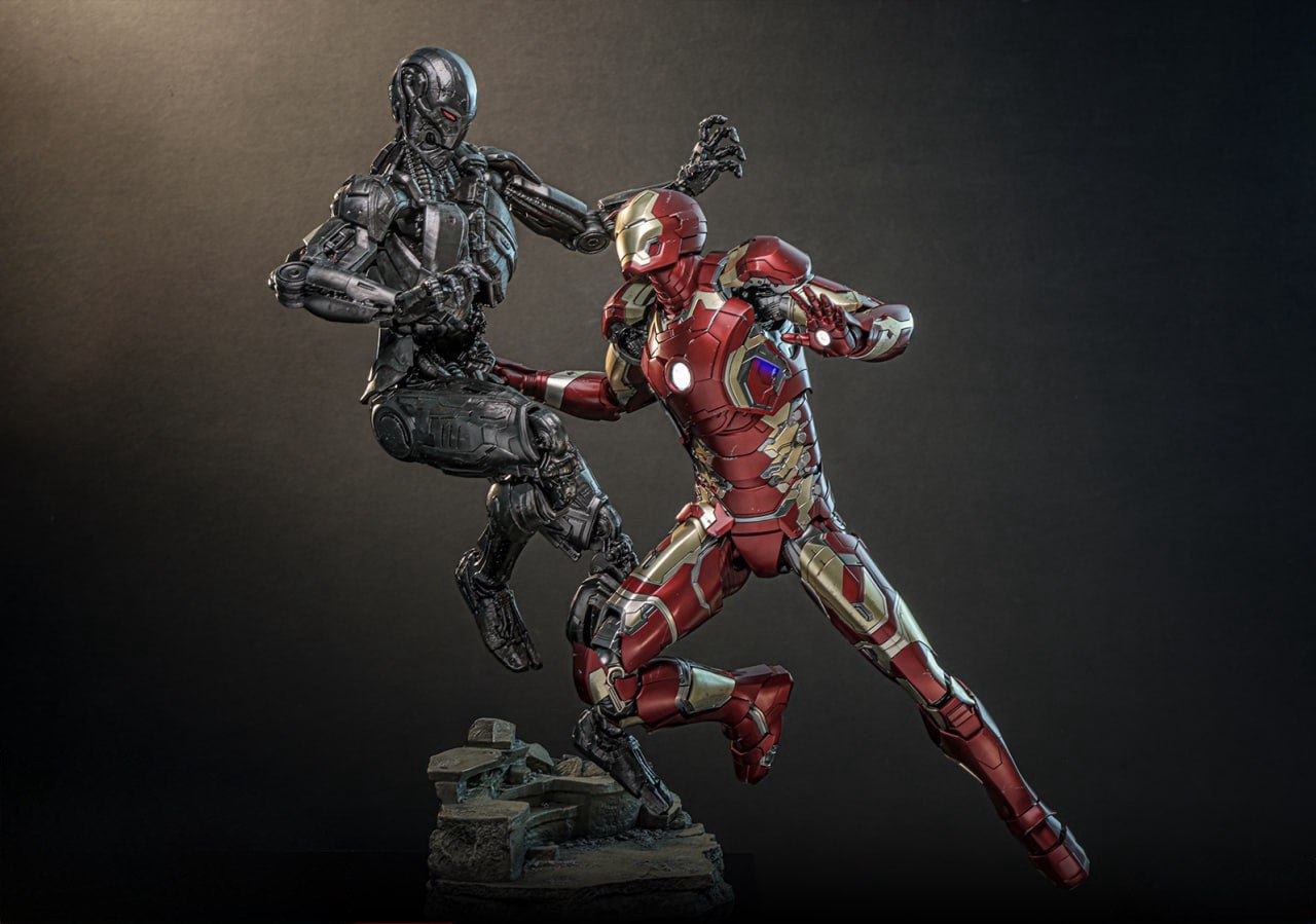 Preorder🔥Hot Toys MMS866D81 Avengers: Age of Ultron 1:6 Iron Man Mark XLIII (2.0) (Deluxe)
