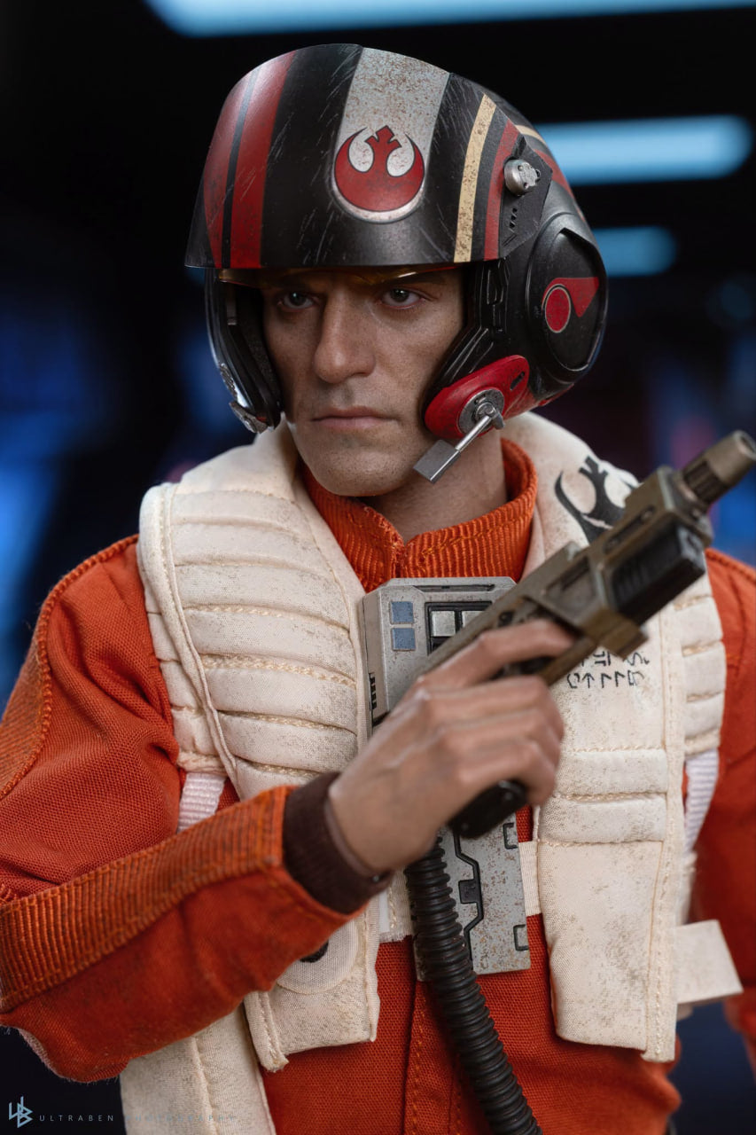 READY🔥Hot Toys MMS806 Star Wars The Force Awakens 1/6th scale Poe Dameron Collectible Figure