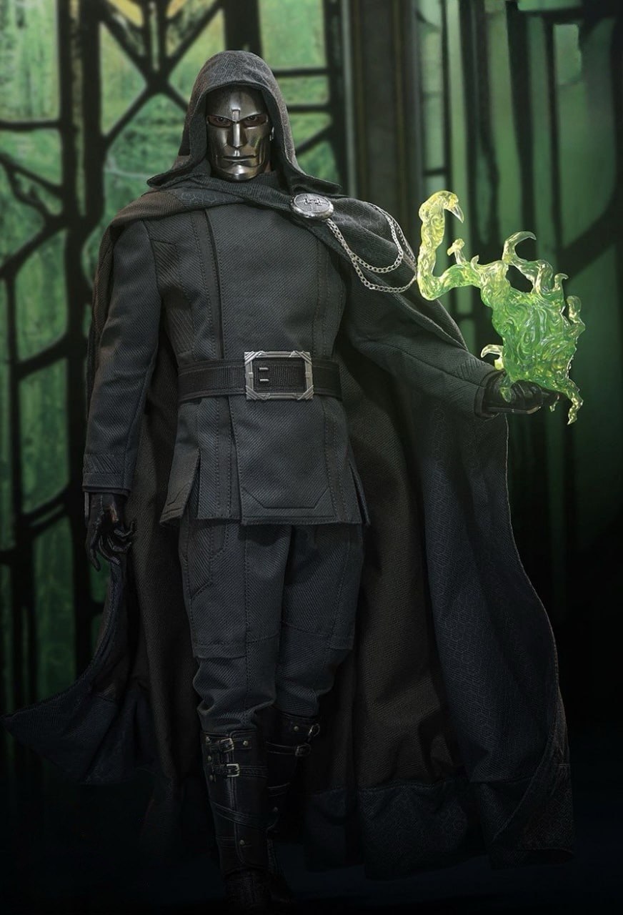 🔥Hot Toys MMS902 Avengers: Doomsday Victor Von Doom [Hot Toys Exclusive] 1/6th scale Collectible Figure
