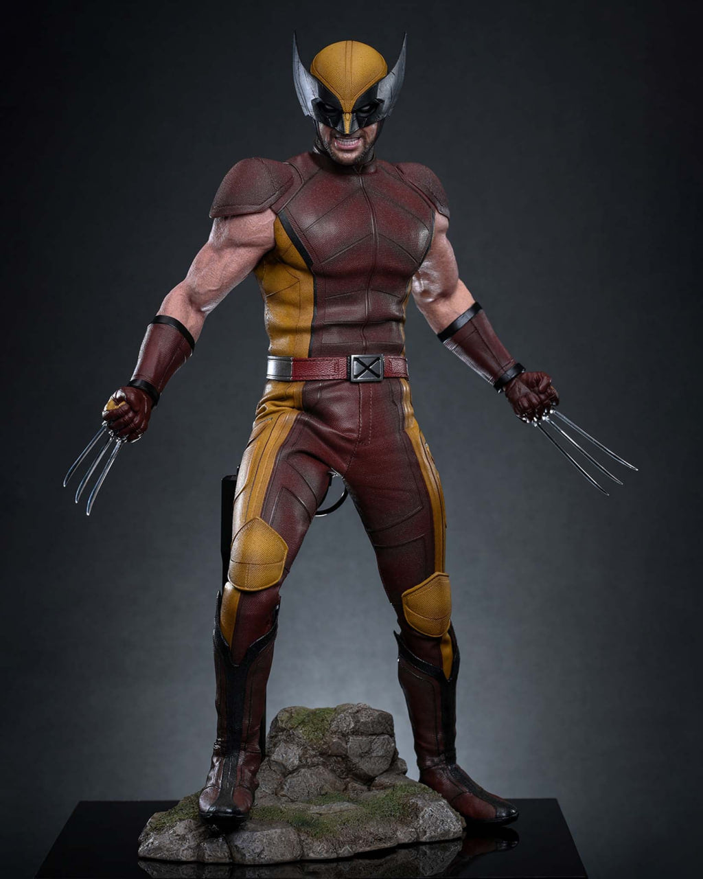 Preorder🔥Hot Toys MMS831 Deadpool & Wolverine 1/6th scale Wolverine (Classic Brown and Tan) Collectible Figure [Hot Toys Exclusive]