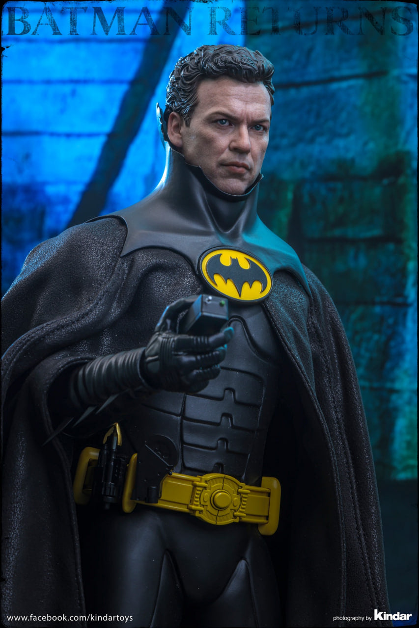 READY🔥Hot Toys MMS770 Batman Returns 1/6th scale Batman Collectible Figure (Deluxe Version)