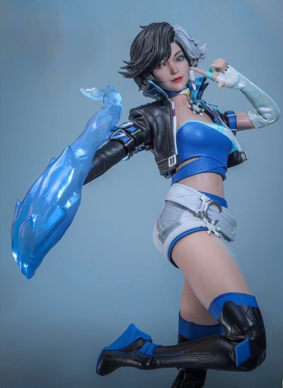 Preorder🔥Hot Toys VGM88 Marvel Rivals Luna Snow 1/6th scale Collectible Figure