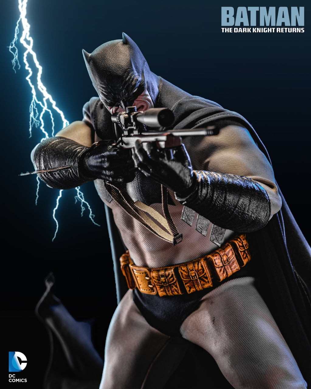 Cms024 READY🔥Hot Toys CMS024 DC Comic Batman The Dark Knight Returns Batman 1/ ...