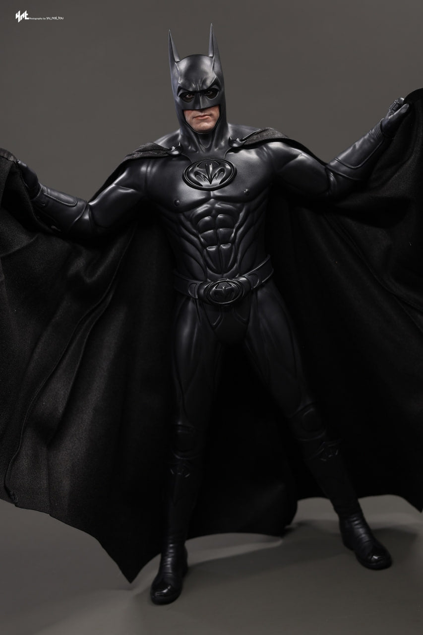 READY🔥Hot Toys MMS786 Batman & Robin 1/6th scale Batman Collectible Figure