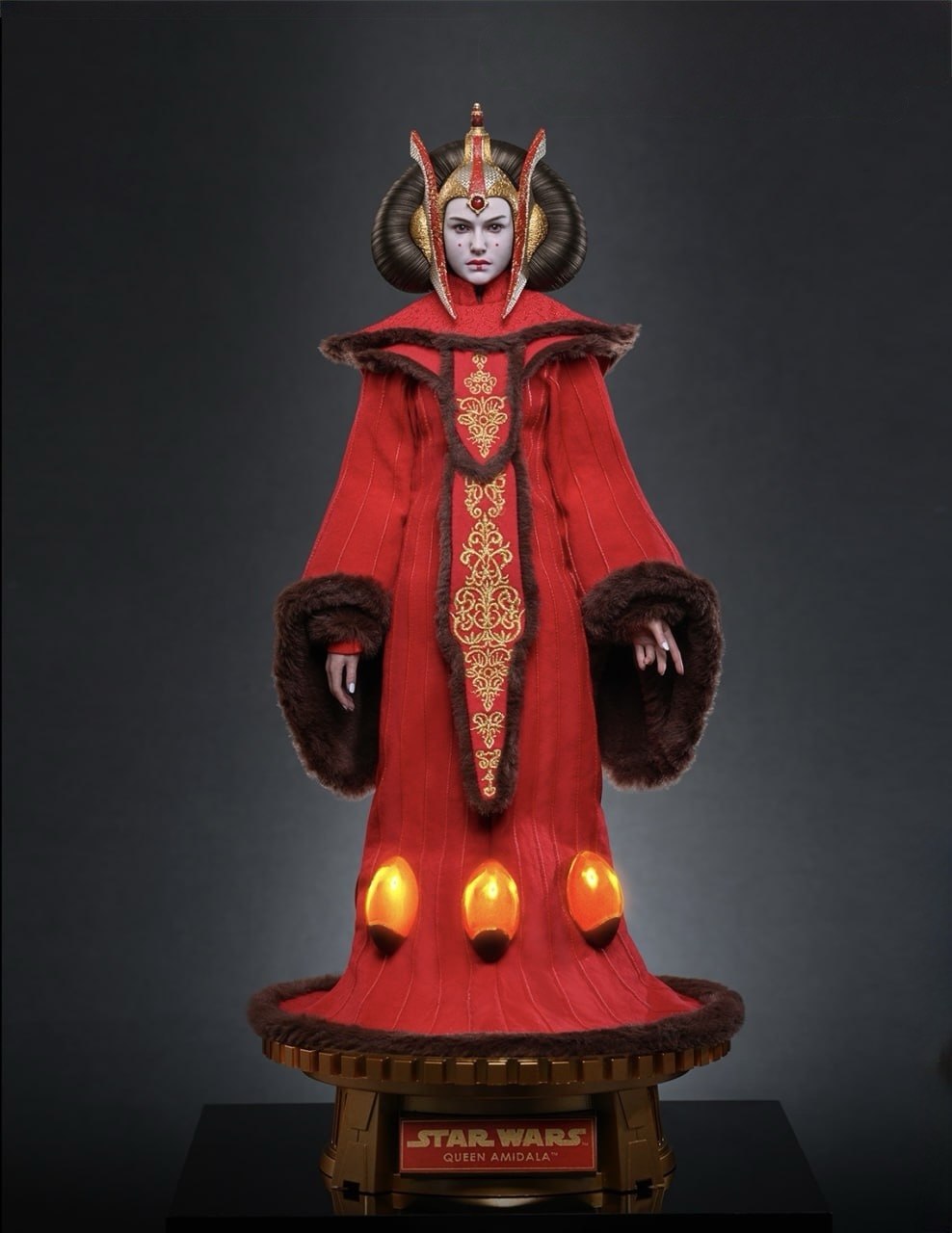 Preorder🔥Hot Toys MMS883 Star Wars: The Phantom Menace - 1/6th scale Queen Amidala Collectible Figure