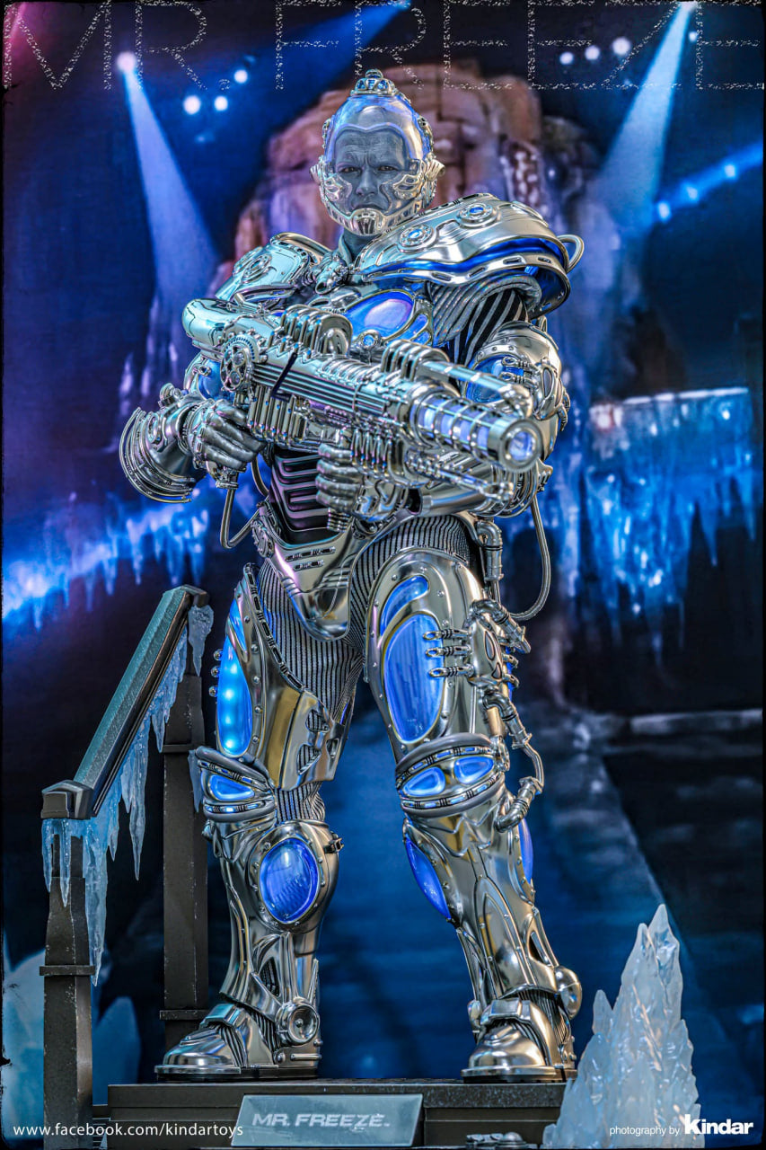 READY🔥Hot Toys MMS800 Batman & Robin 1/6th scale Mr. Freeze (Deluxe Version)