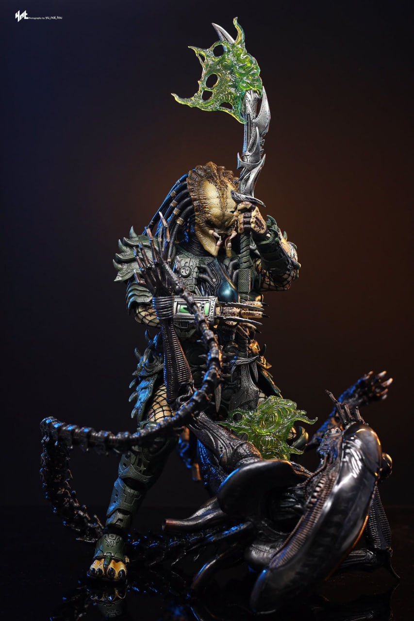 READY🔥Hot Toys CMS029B Predator 1/6th scale Broken Tusk Predator (Special Edition)