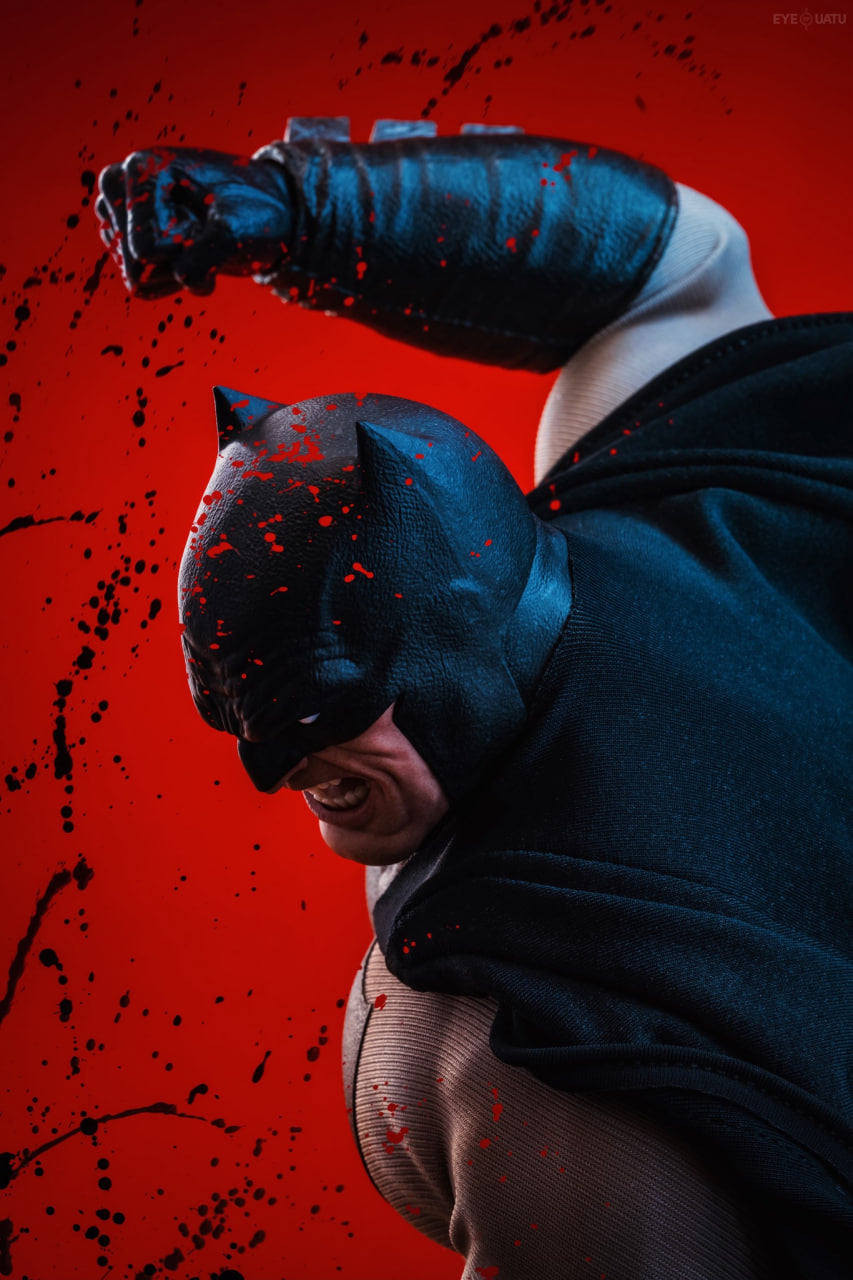 READY🔥Hot Toys CMS024 DC Comic Batman The Dark Knight Returns Batman 1/6 Scale Collectible Figure