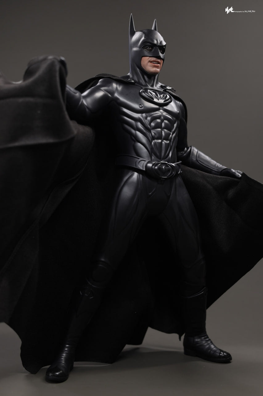 READY🔥Hot Toys MMS786 Batman & Robin 1/6th scale Batman