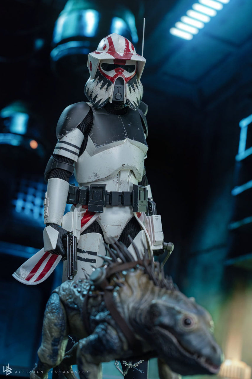 🔥Hot Toys TMS167 Star Wars: The Clone Wars - Sergeant Hound 1/6th Scale Collectible Figure