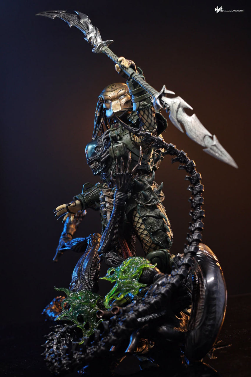 READY🔥Hot Toys CMS029B Predator 1/6th scale Broken Tusk Predator (Special Edition)