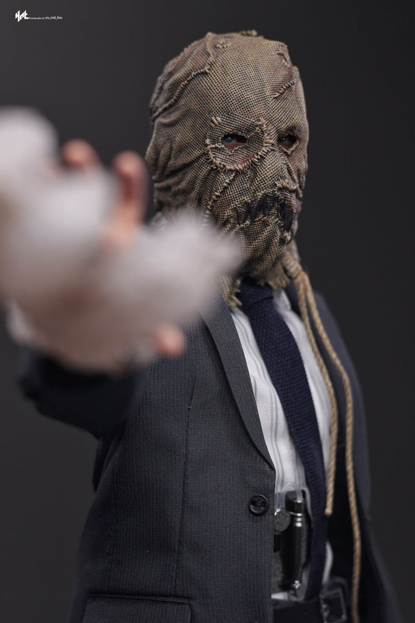 READY🔥Hot Toys MMS801 Batman Begins 1/6th scale Scarecrow 2.0 Collectible Figure
