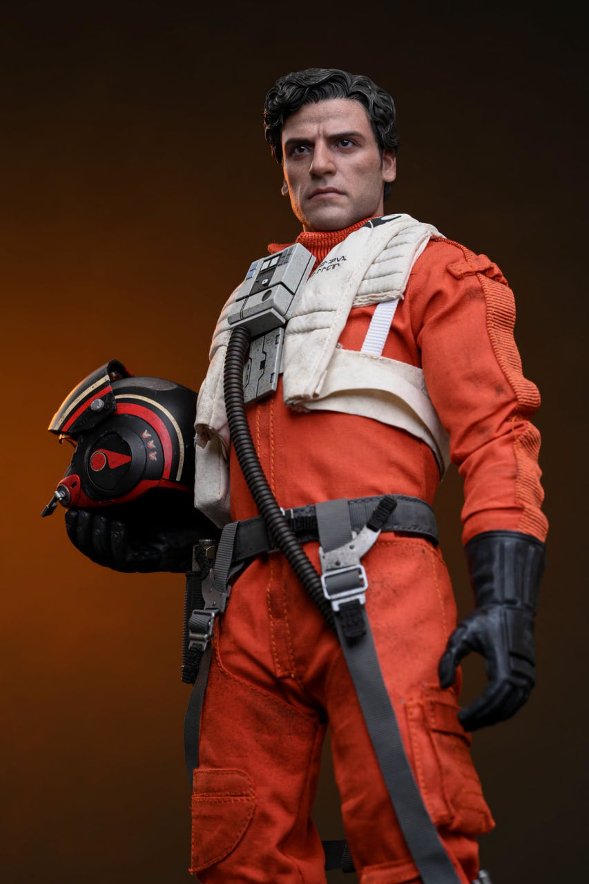 READY🔥Hot Toys MMS806 Star Wars The Force Awakens 1/6th scale Poe Dameron Collectible Figure