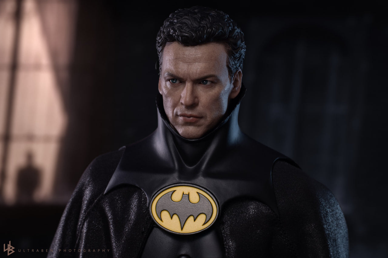 READY🔥Hot Toys MMS770 Batman Returns 1/6th scale Batman Collectible Figure (Deluxe Version)
