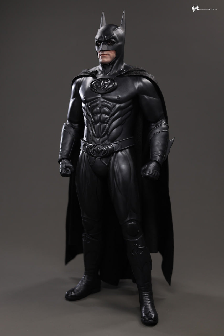 READY🔥Hot Toys MMS786 Batman & Robin 1/6th scale Batman Collectible Figure