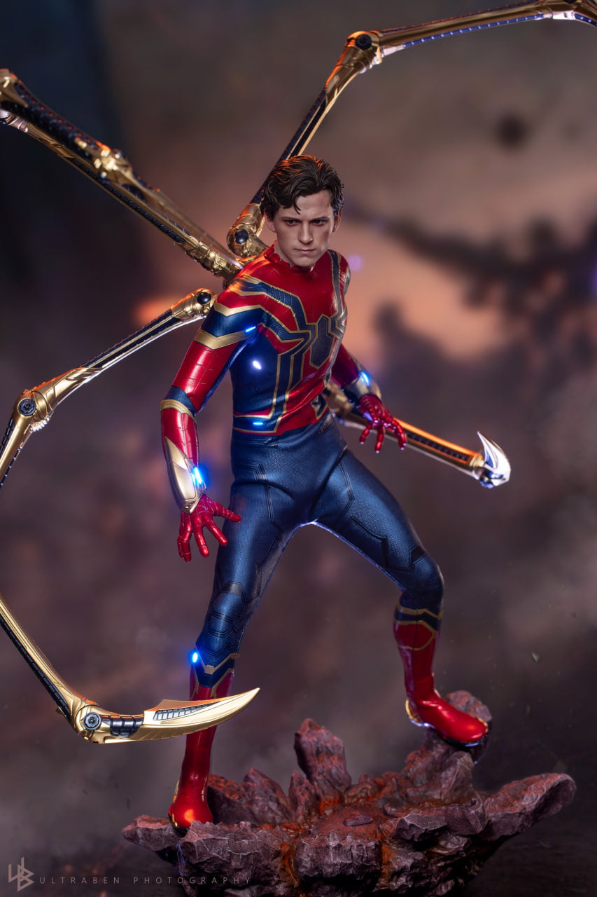 READY🔥Hot Toys MMS761 Avengers: Endgame Iron Spider 1/6th scale
