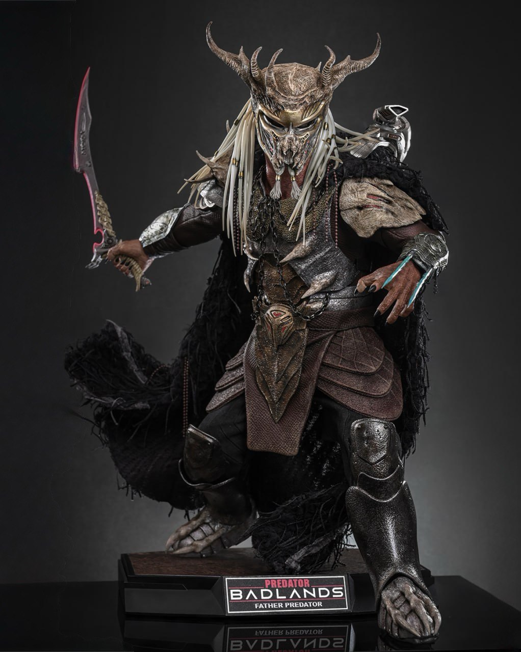 Preorder🔥Hot Toys MMS863 Predator: Badlands Father Predator 1/6th