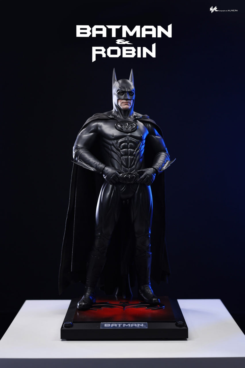 READY🔥Hot Toys MMS786 Batman & Robin 1/6th scale Batman Collectible Figure