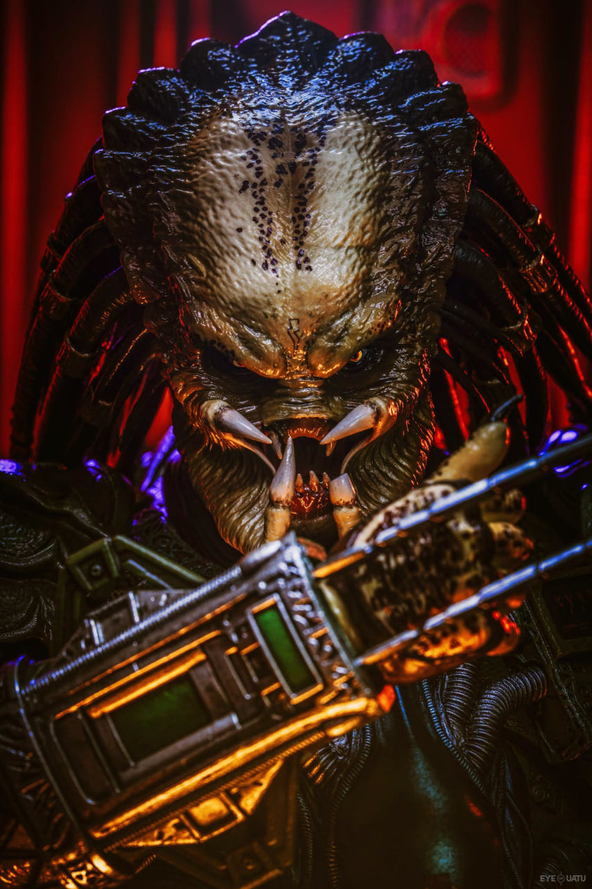 READY🔥Hot Toys CMS029B Predator 1/6th scale Broken Tusk Predator (Special Edition)
