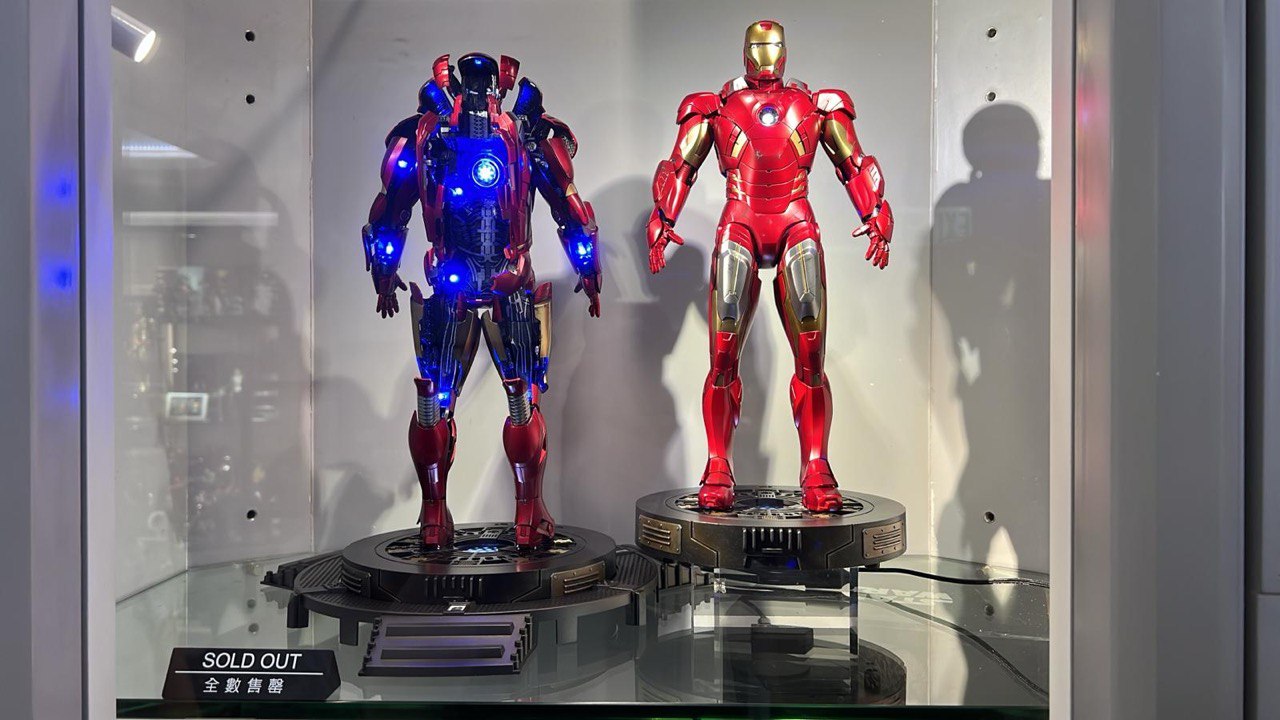 🔥Hot Toys DS004-D51 IRON MAN 1/6 MARK VII (OPEN ARMOR VERSION)