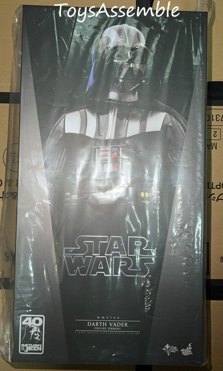 Hot Toys MMS700 Darth Vader™ (Deluxe Version) (Return of the Jedi 40th Anniversary Collection)