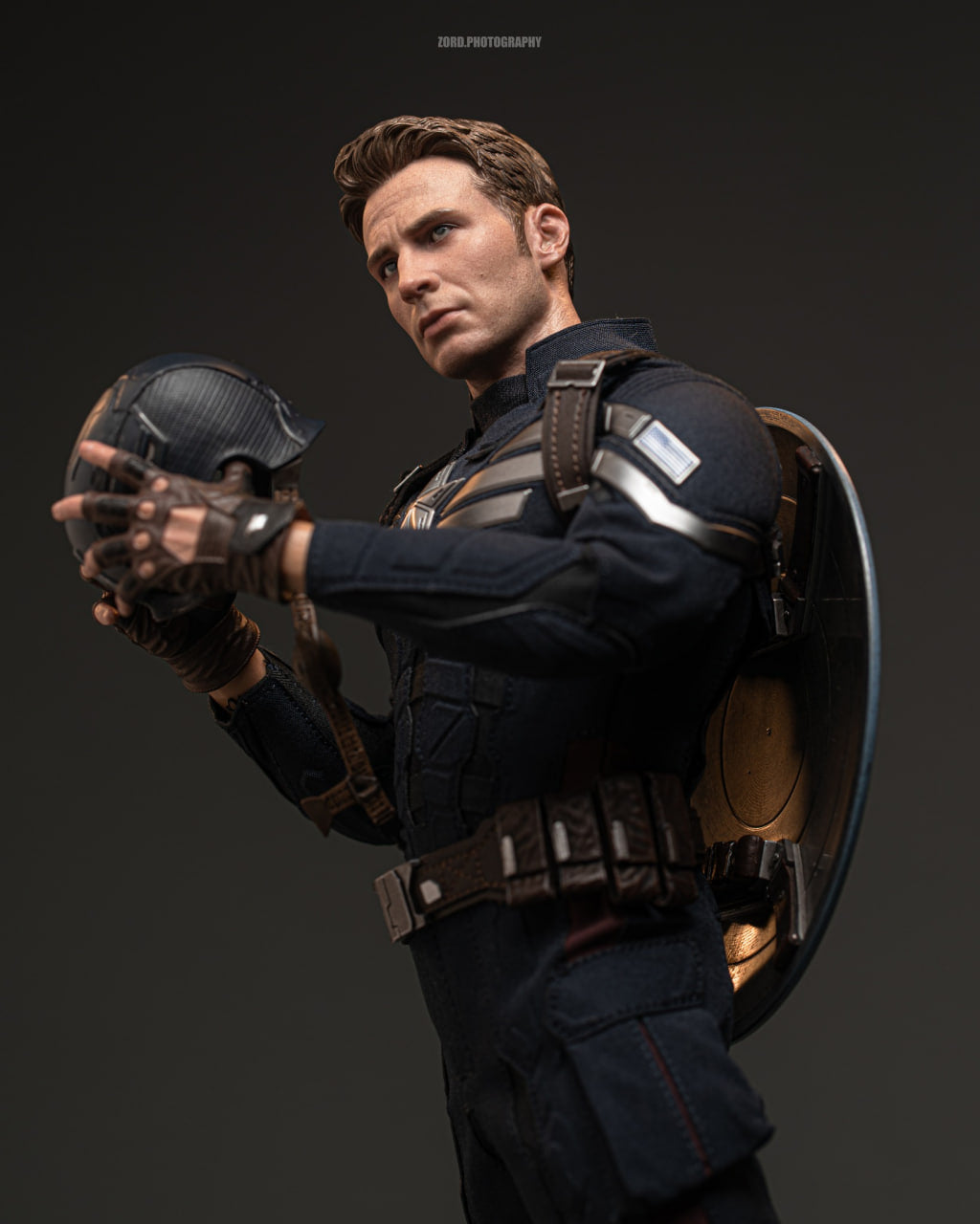 READY🔥Hot Toys MMS783 Captain America: The Winter Soldier 1/6th scale Captain America (Stealth S.T.R.I.K.E. Suit) 2.0 Collectible Figure