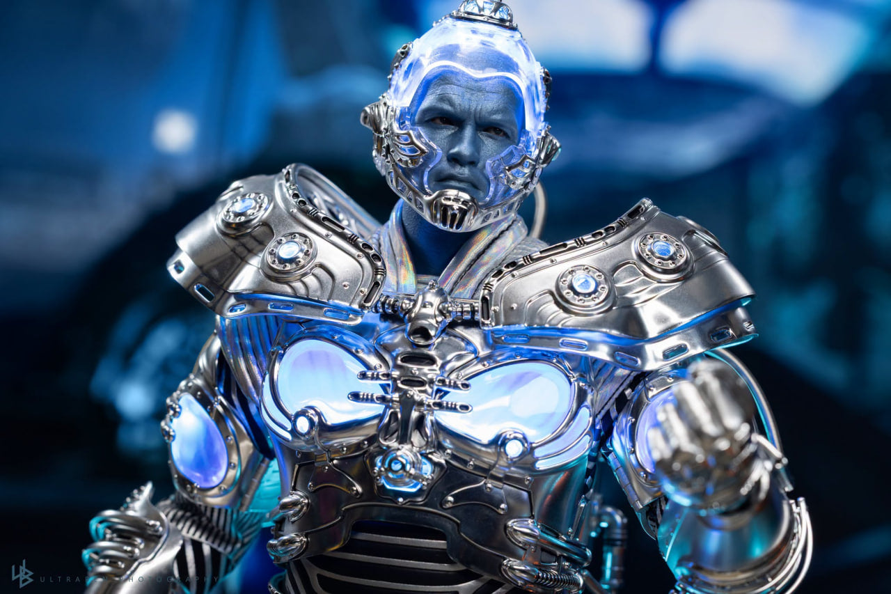 Next Batch🔥Hot Toys MMS800 Batman & Robin 1/6 Mr. Freeze (Deluxe Version)