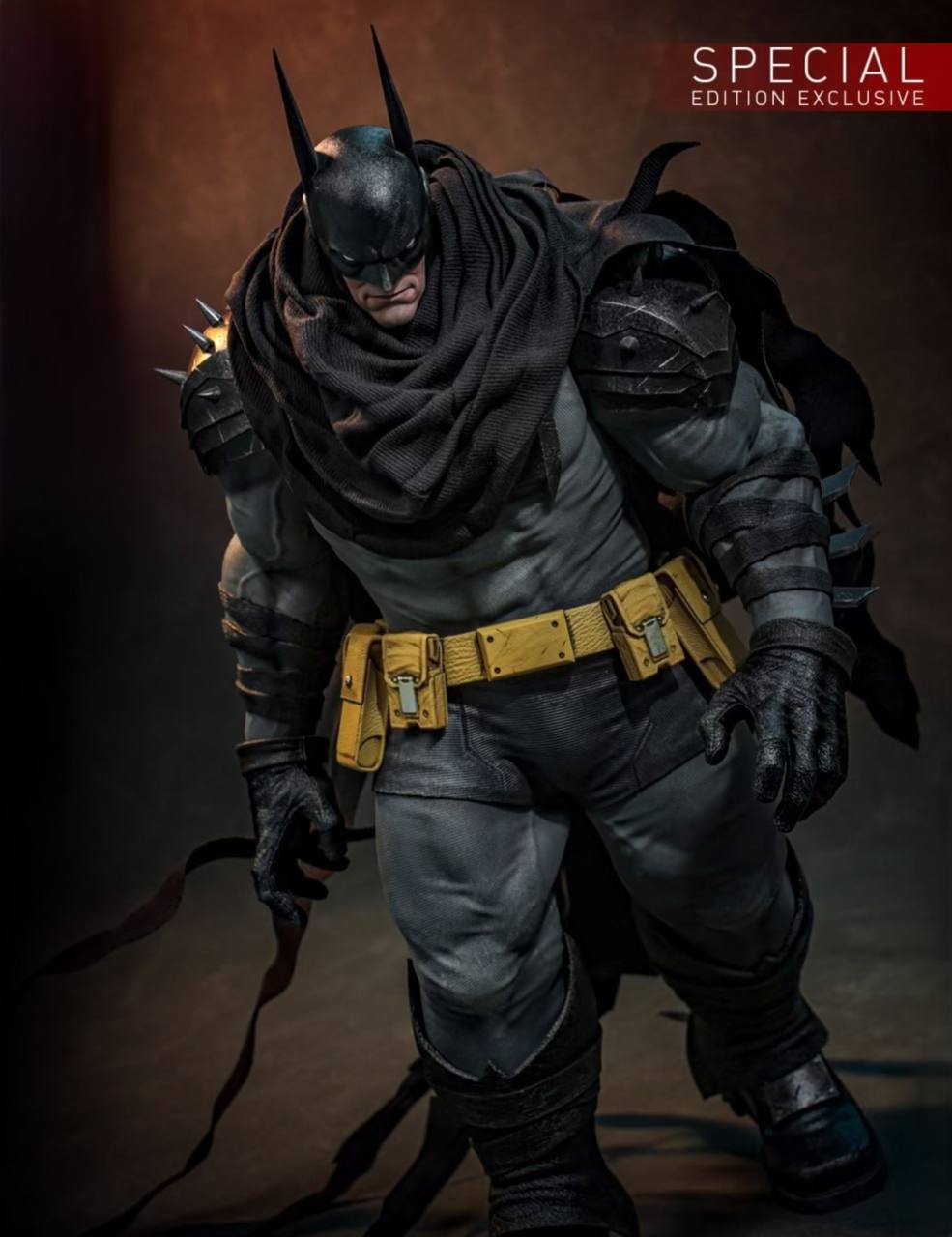 Preorder🔥Hot Toys CMS030B Absolute Batman - 1/6th scale Batman Special Edition