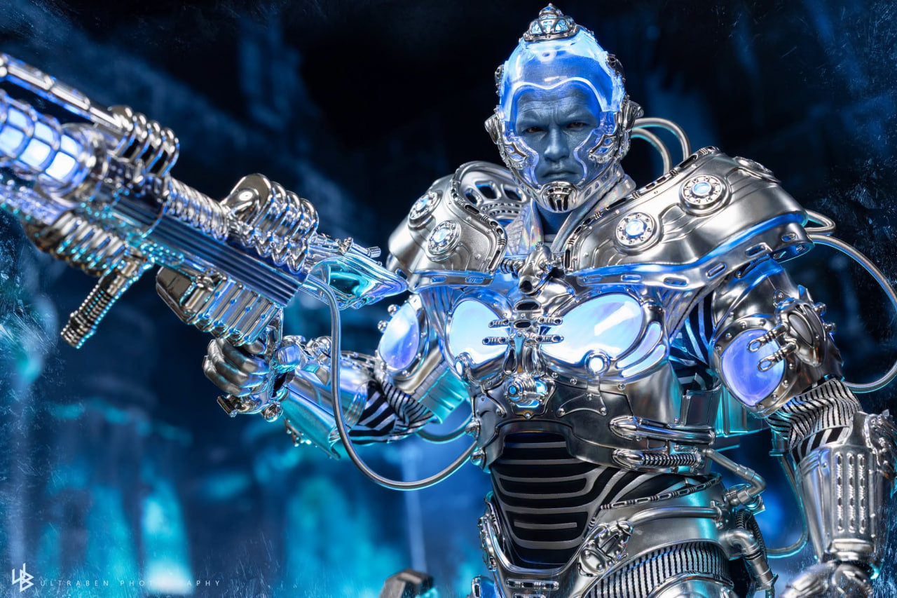 READY🔥Hot Toys MMS800 Batman & Robin 1/6th scale Mr. Freeze (Deluxe Version)
