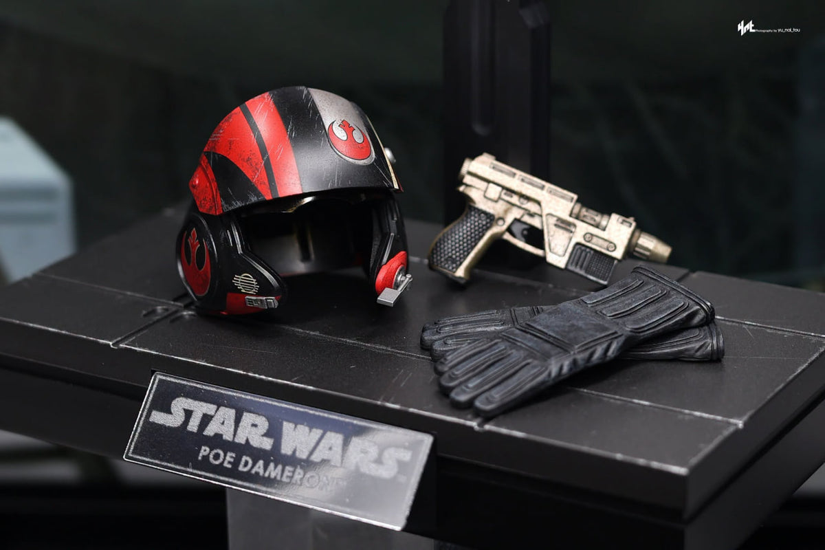READY🔥Hot Toys MMS806 Star Wars The Force Awakens 1/6th scale Poe Dameron Collectible Figure