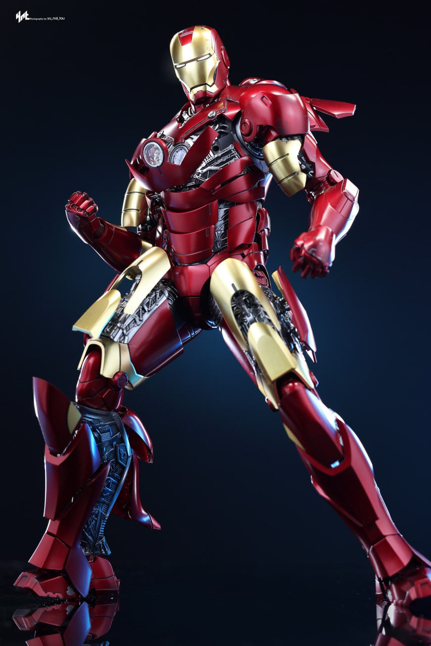 🔥Hot Toys MMS825D72B Iron Man 1/6th scale Iron Man Mark III (Armor Suit Up Version) Collectible Figure Special Edition