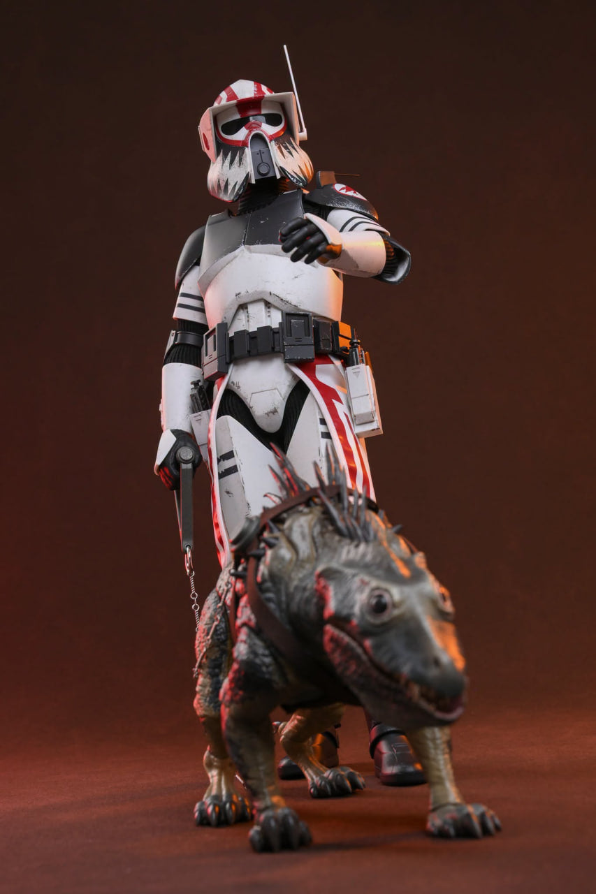 🔥Hot Toys TMS167 Star Wars: The Clone Wars - Sergeant Hound 1/6th Scale Collectible Figure