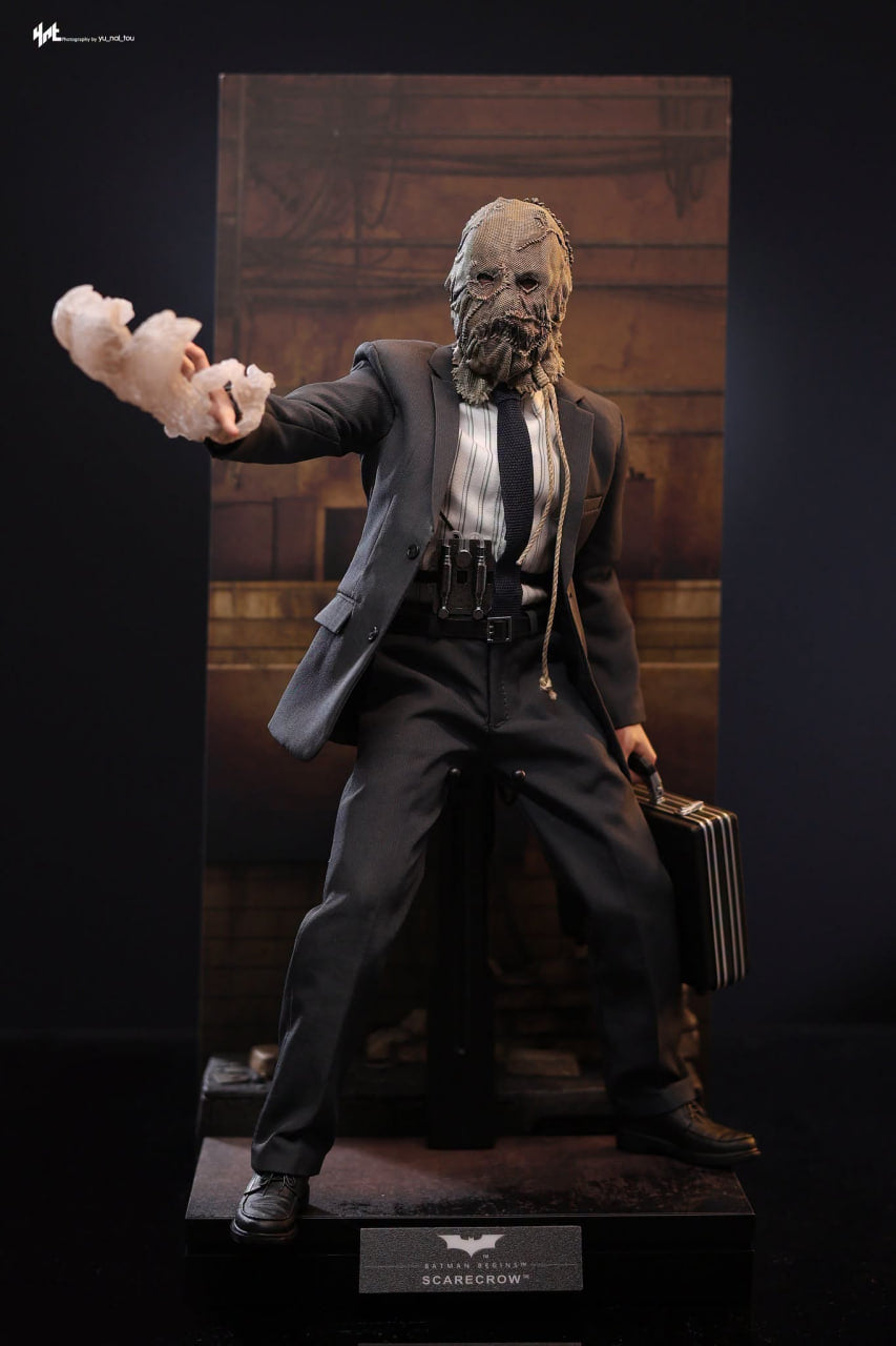 READY🔥Hot Toys MMS801 Batman Begins 1/6th scale Scarecrow 2.0 Collectible Figure