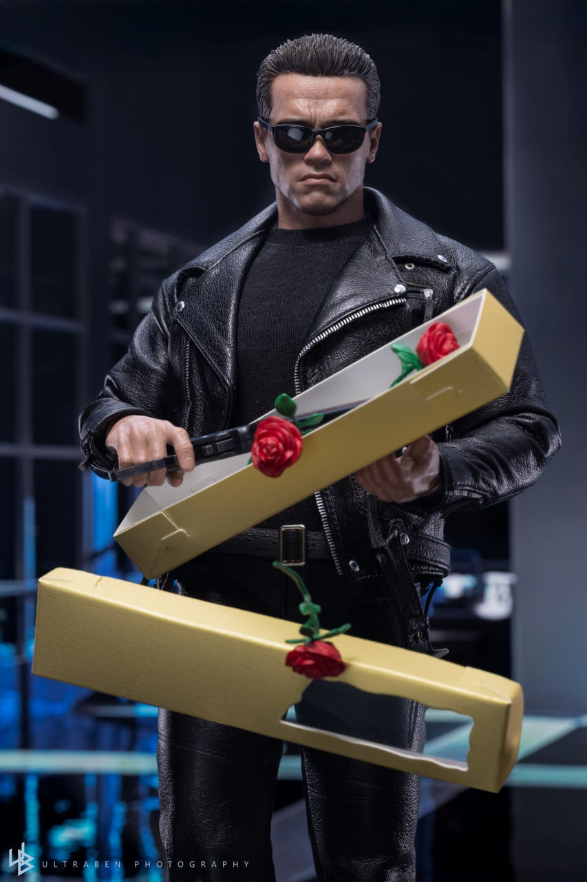 READY🔥Hot Toys MMS795 Terminator 2: Judgment Day 1/6th Scale T-800 (2.0) Collectible Figure