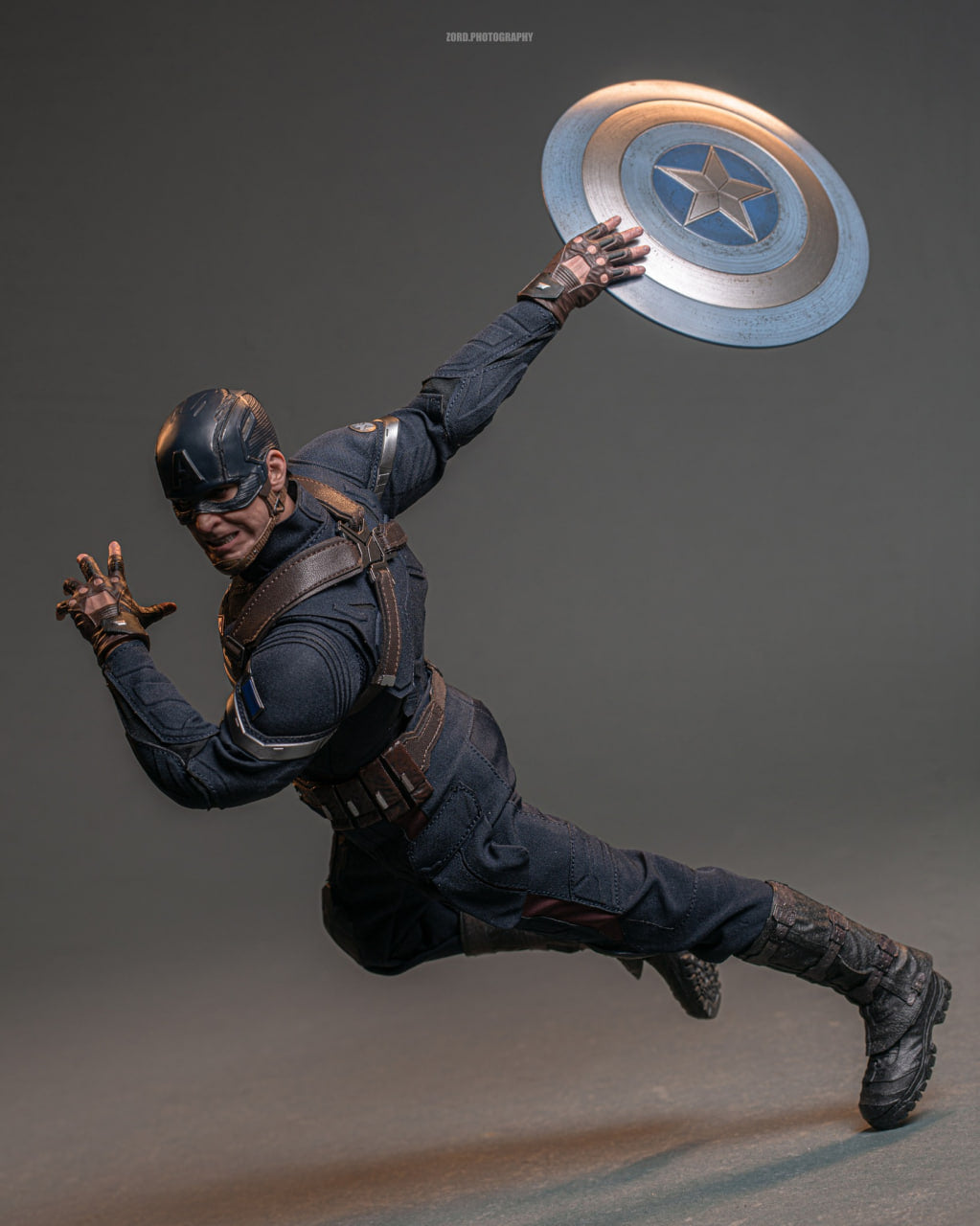 READY🔥Hot Toys MMS783 Captain America: The Winter Soldier 1/6th scale Captain America (Stealth S.T.R.I.K.E. Suit) 2.0 Collectible Figure