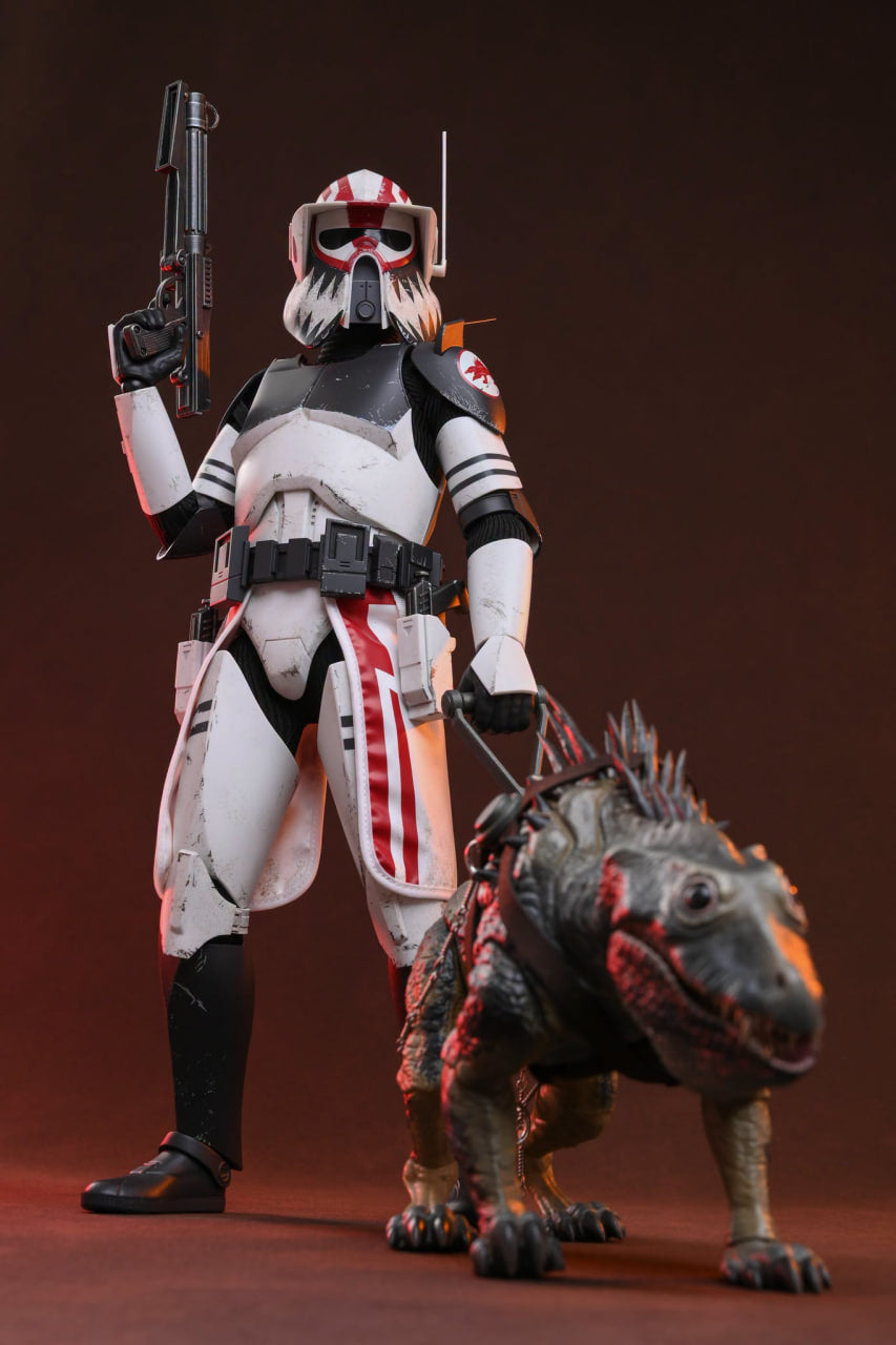 🔥Hot Toys TMS167 Star Wars: The Clone Wars - Sergeant Hound 1/6th Scale Collectible Figure