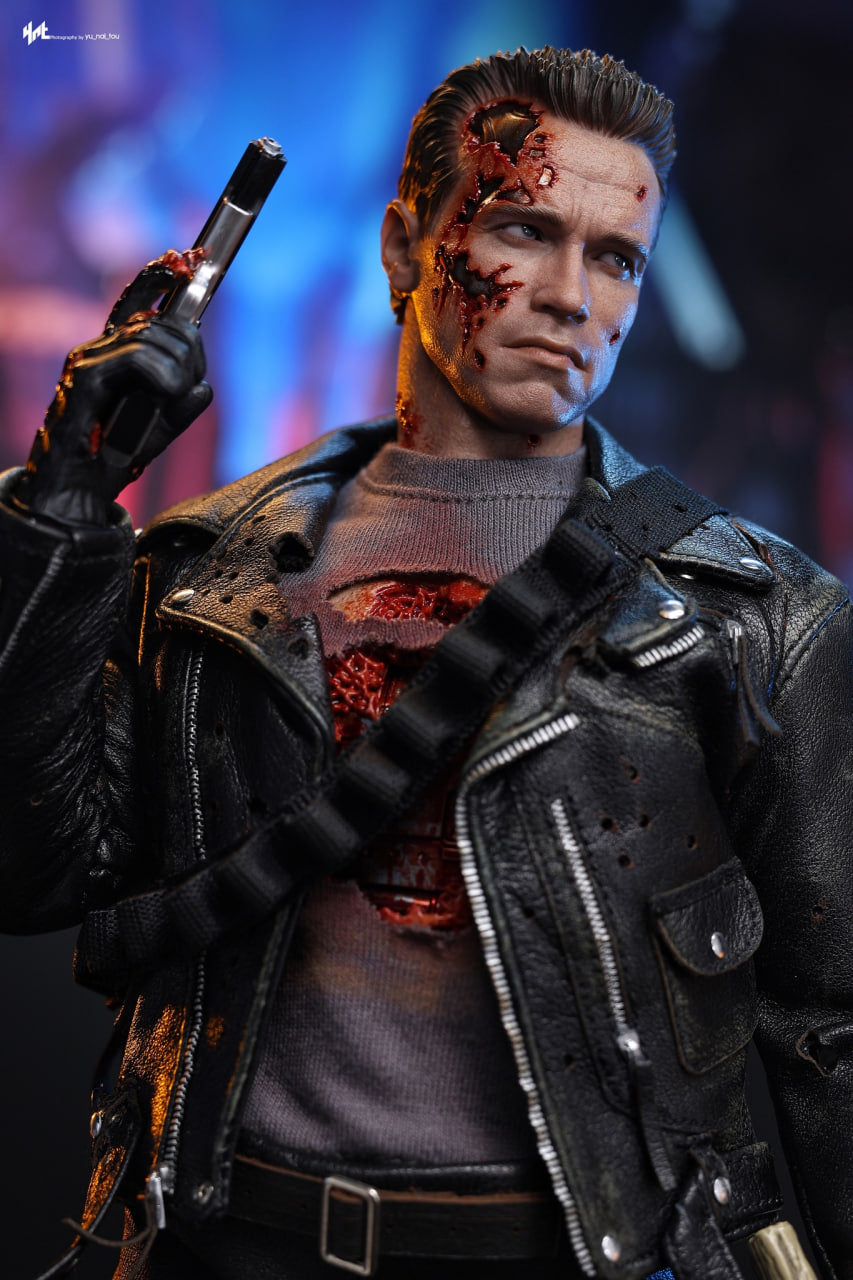🔥Hot Toys DX46 Terminator 2: Judgment Day T-800 (Battle Damaged Version 2.0) 1/6th scale Collectible Figure
