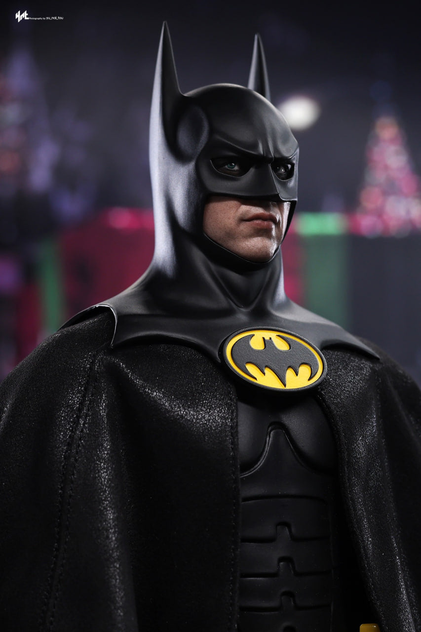 READY🔥Hot Toys MMS770 Batman Returns 1/6th scale Batman Collectible Figure (Deluxe Version)
