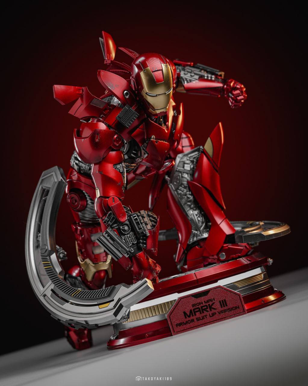 🔥Hot Toys MMS825D72B Iron Man 1/6th scale Iron Man Mark III (Armor Suit Up Version) Collectible Figure Special Edition