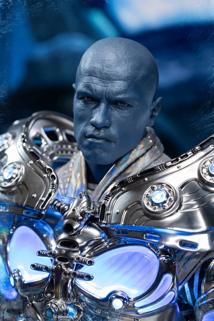 READY🔥Hot Toys MMS800 Batman & Robin 1/6th scale Mr. Freeze (Deluxe Version)
