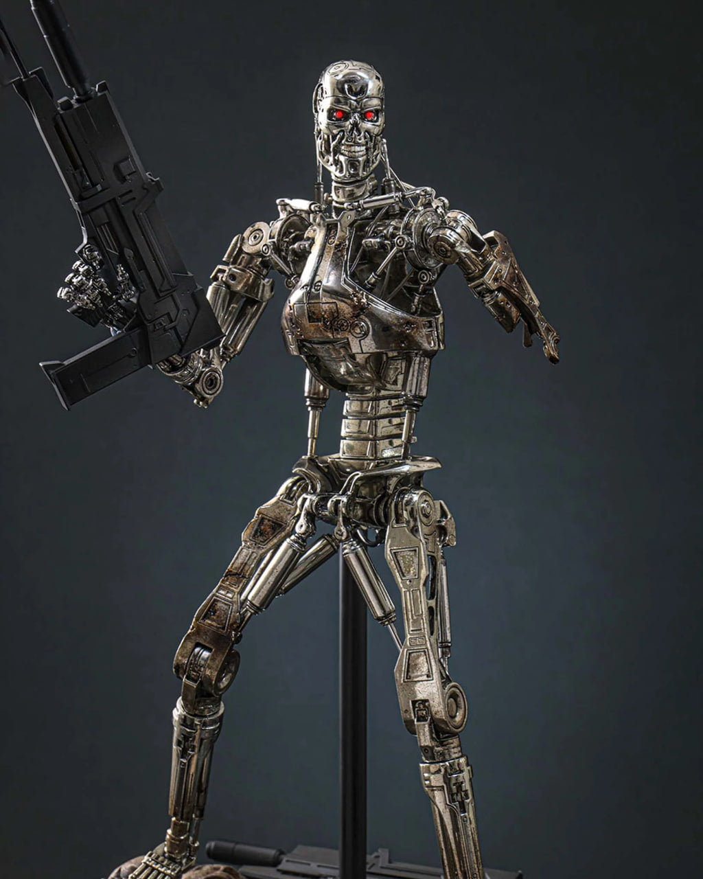 Preorder🔥Hot Toys MMS840D77 Terminator 2: Judgement Day Diecast Endoskeleton (Battle Damaged) 1/6 scale Collectible Figure