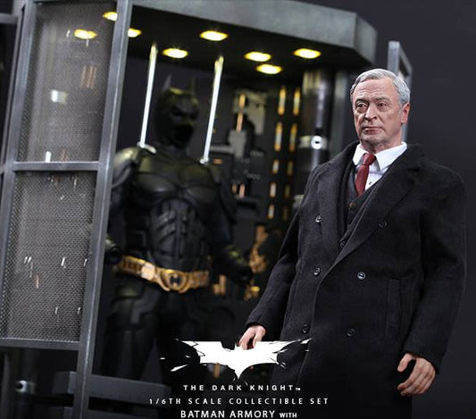 READY🔥Hot Toys MMS235 THE DARK KNIGHT 1/6 BATMAN ARMORY WITH ALFRED PENNYWORTH