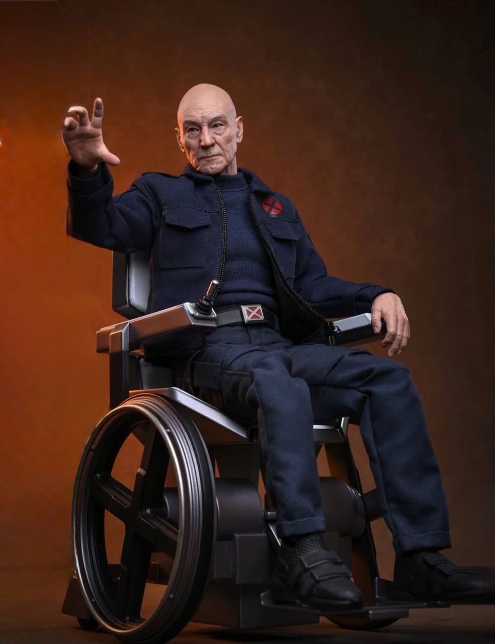 Preorder🔥Hot Toys MMS917 Avengers: Doomsday 1/6th scale Professor X Collectible Figure