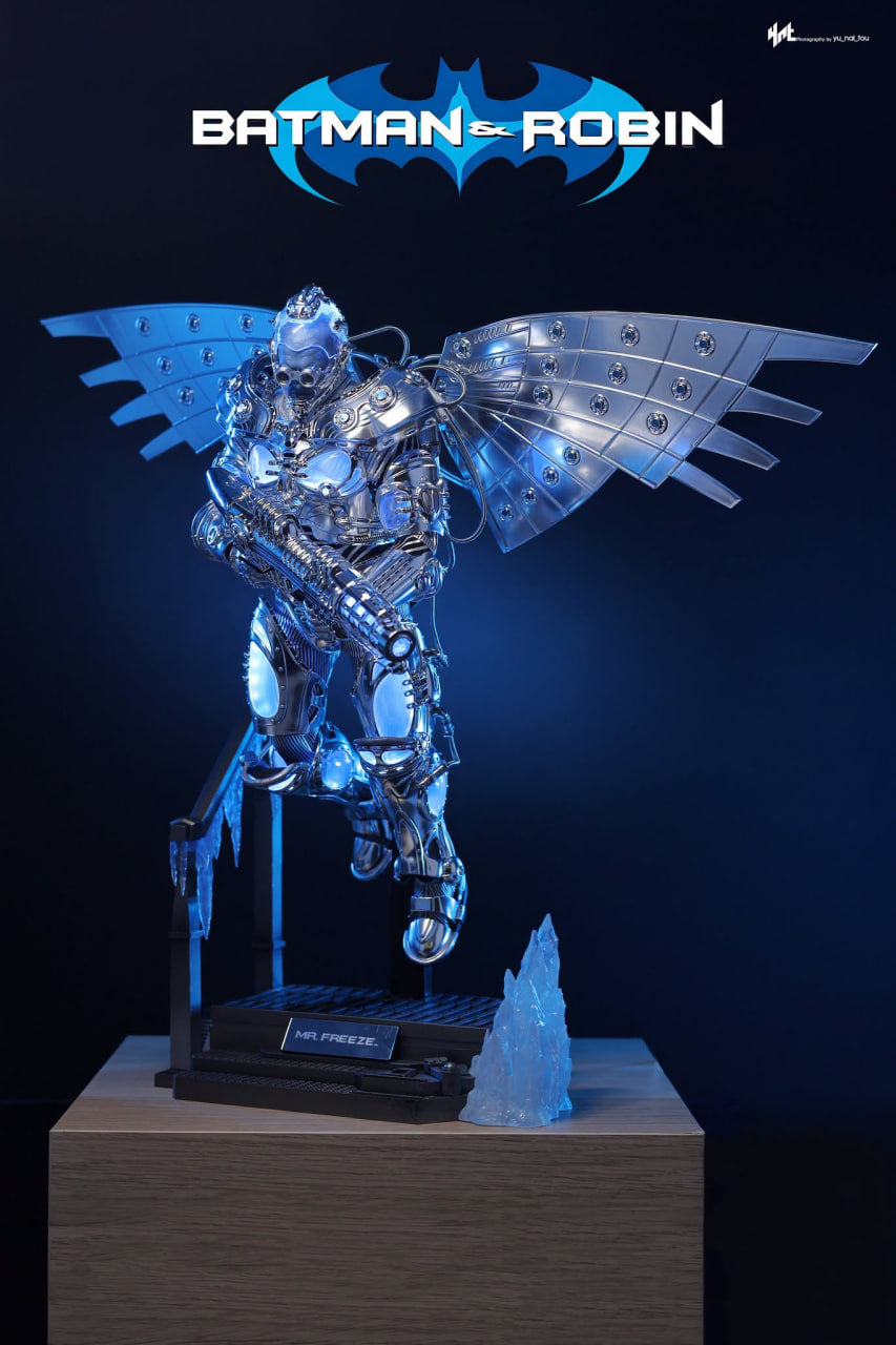 READY🔥Hot Toys MMS800 Batman & Robin 1/6th scale Mr. Freeze (Deluxe Version)