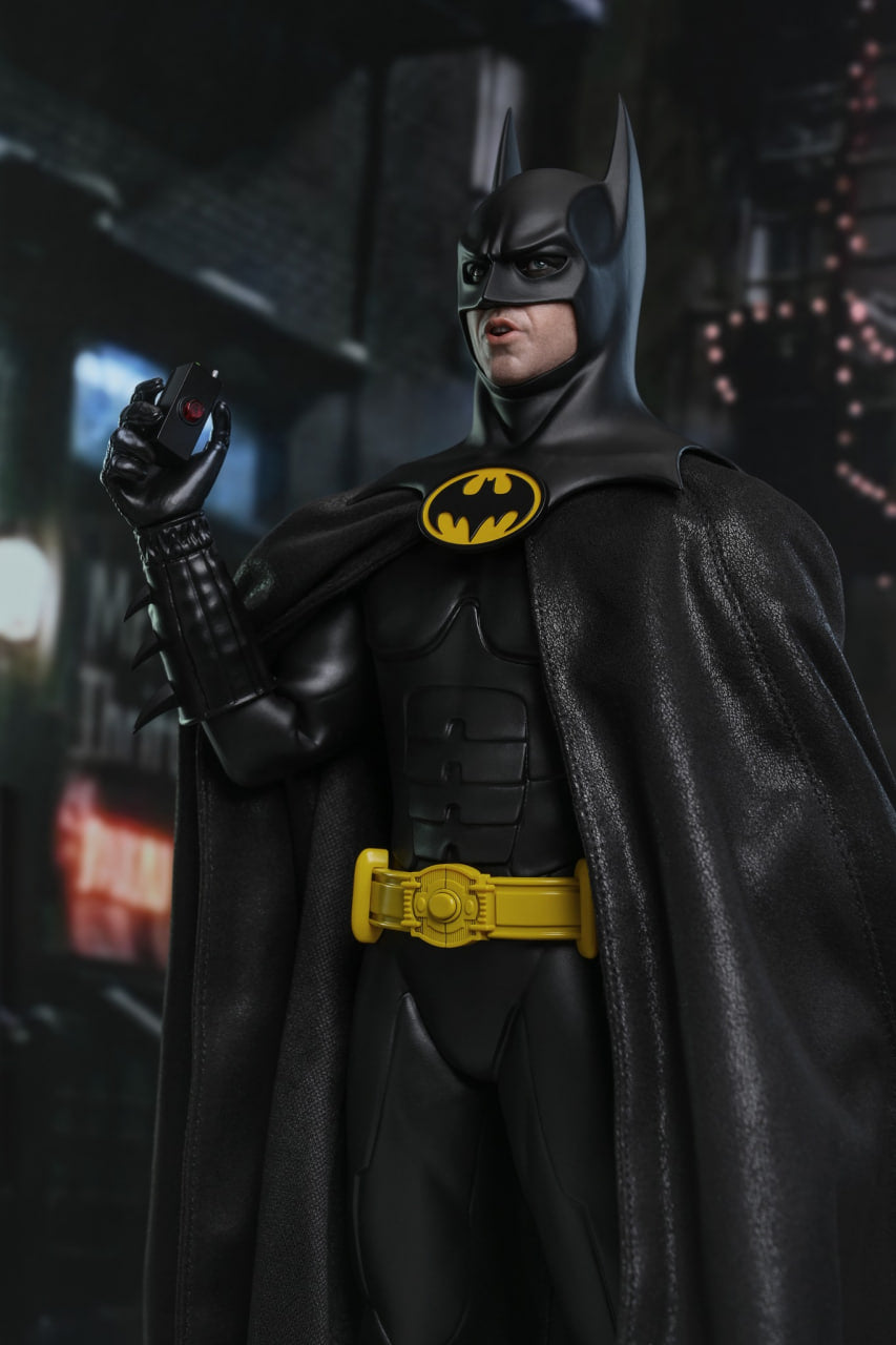 READY🔥Hot Toys MMS770 Batman Returns 1/6th scale Batman Collectible Figure (Deluxe Version)