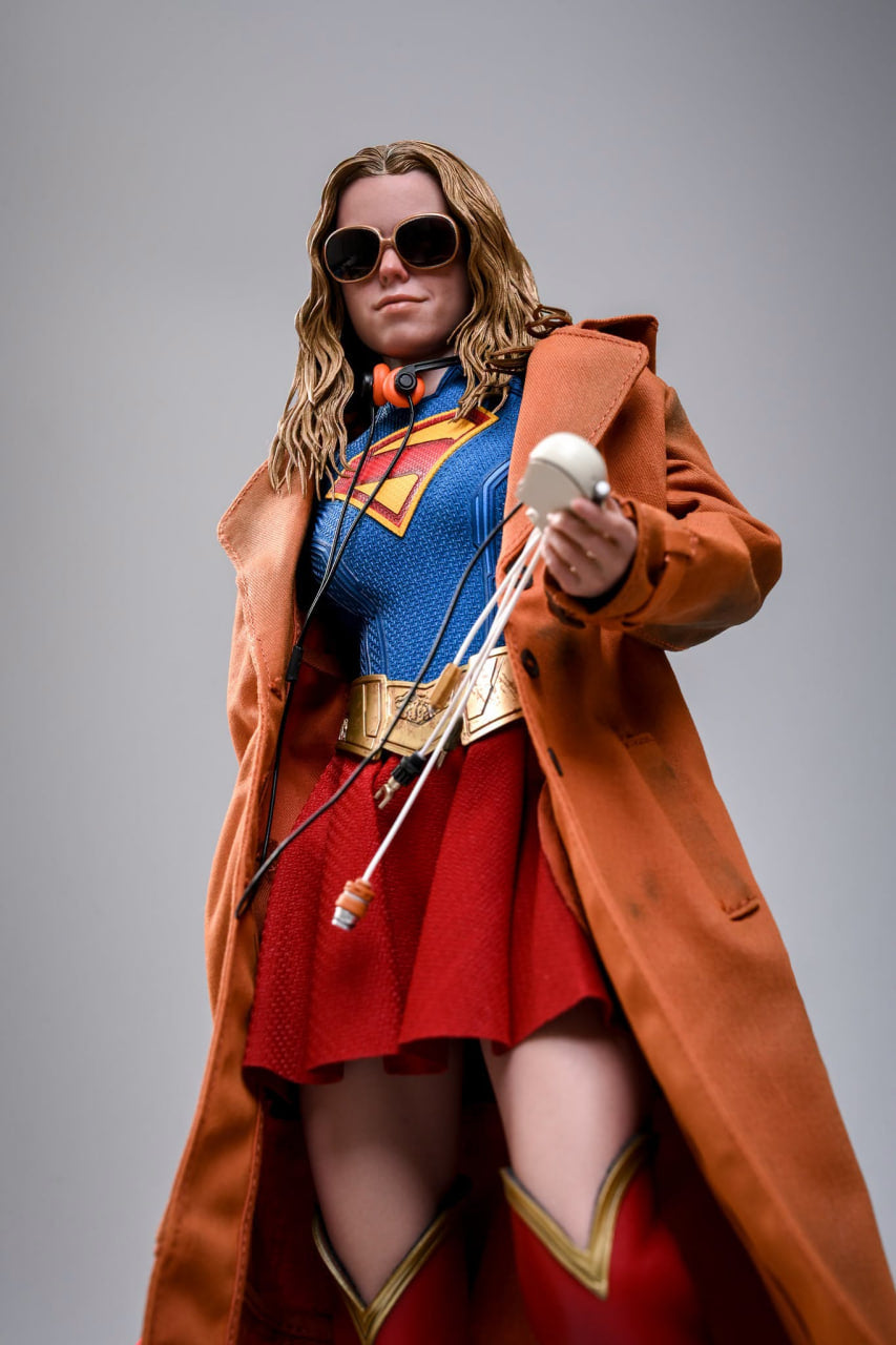 READY🔥Hot Toys MMS869 Supergirl - Supergirl & Krypto 1/6th scale Collectible Set