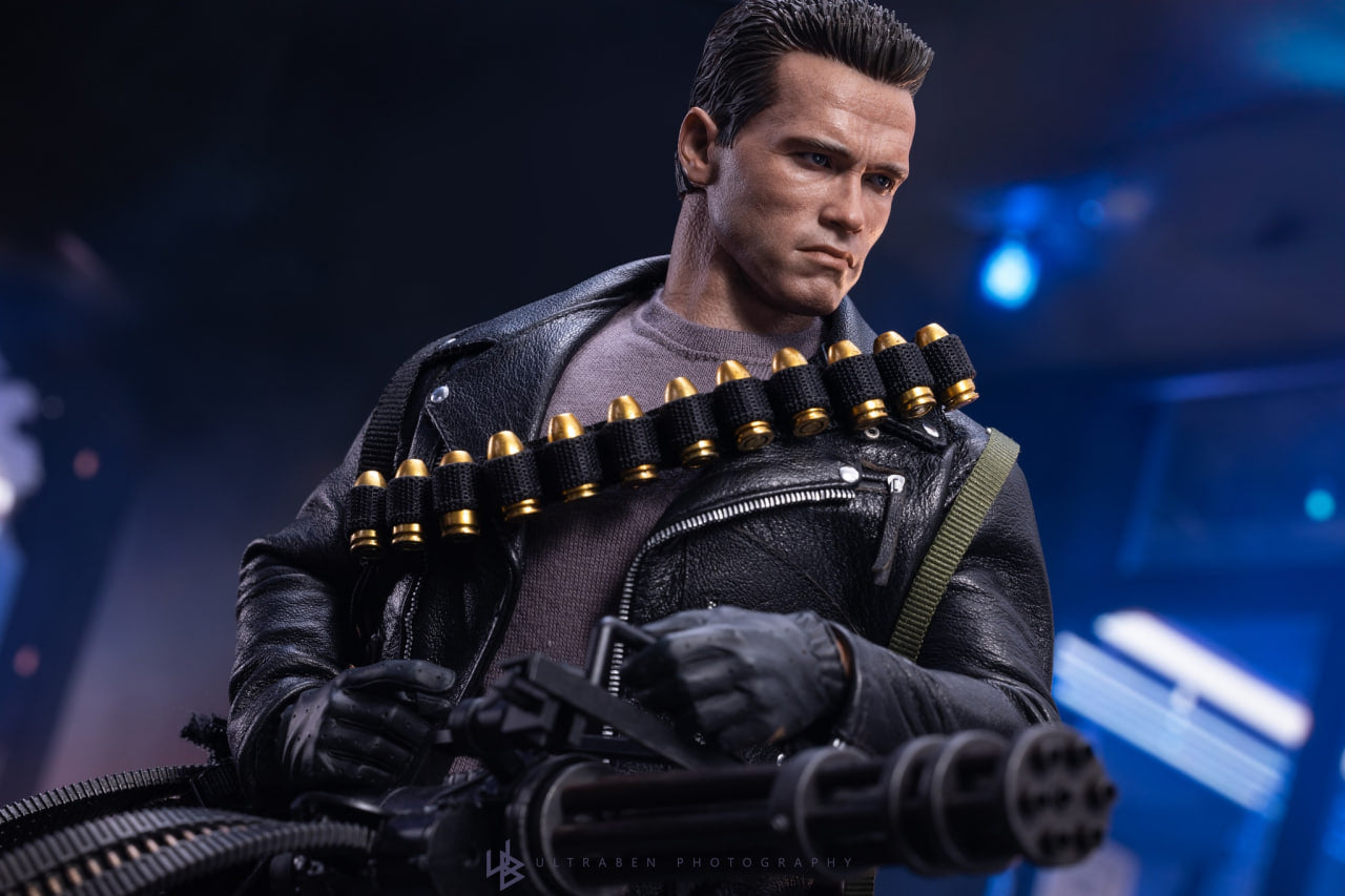 READY🔥Hot Toys MMS795 Terminator 2: Judgment Day 1/6th Scale T-800 (2.0) Collectible Figure