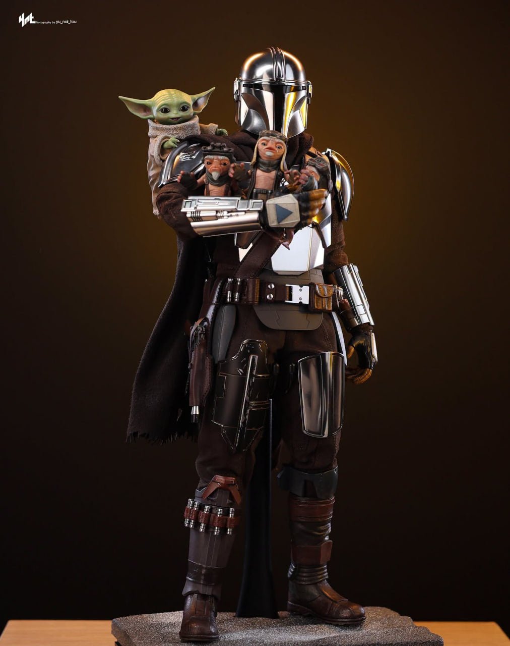 🔥Hot Toys MMS872 Star Wars: The Mandalorian & Grogu - The Mandalorian & Grogu Collectible Set (Deluxe Version)