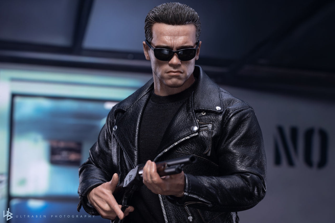 READY🔥Hot Toys MMS795 Terminator 2: Judgment Day 1/6th Scale T-800 (2.0) Collectible Figure