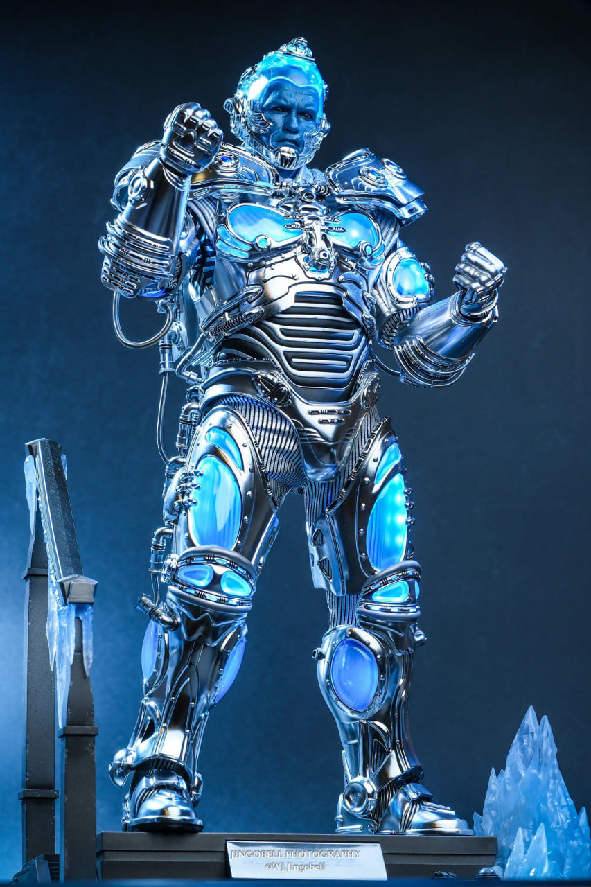 Next Batch🔥Hot Toys MMS800 Batman & Robin 1/6 Mr. Freeze (Deluxe Version)